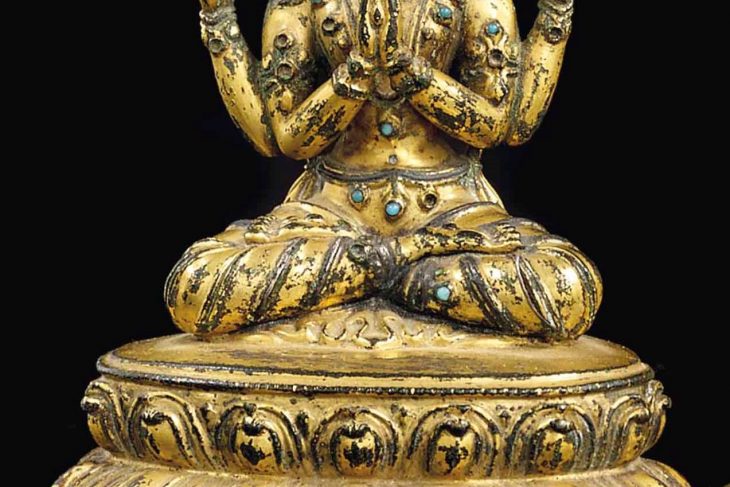 A GILT-BRONZE FIGURE OF SADAKSHARILOKESHVARA