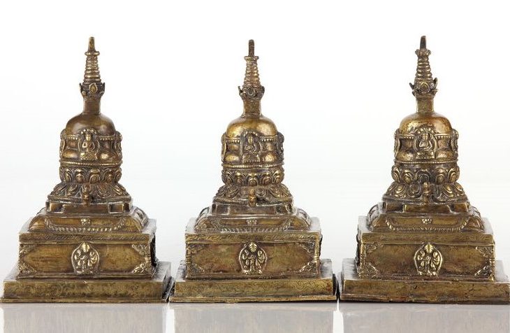 Set of three stupa