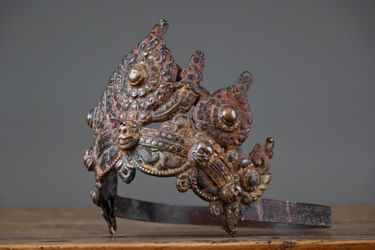 Ritual crown